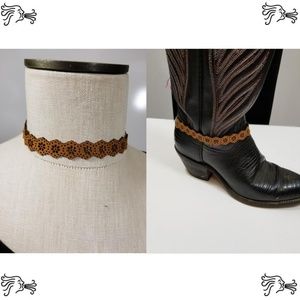 Brown Perforated Flowe Boot Bling Necklace Choker